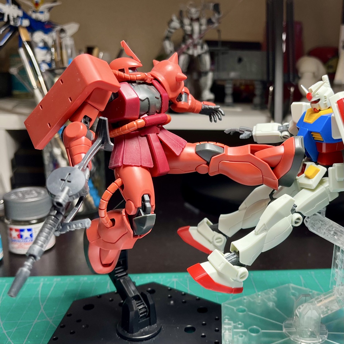HG/UC MS-06S Zaku II Commander Type
